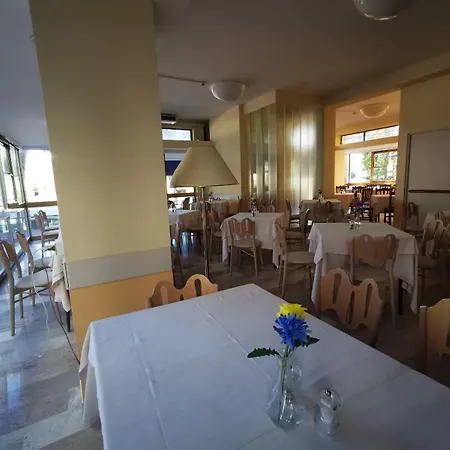 Hotel Prestige